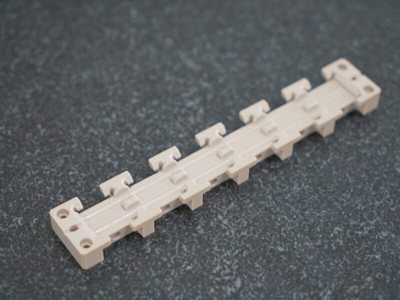 【設計担当者必見】医療分野向けのPEEKとは？