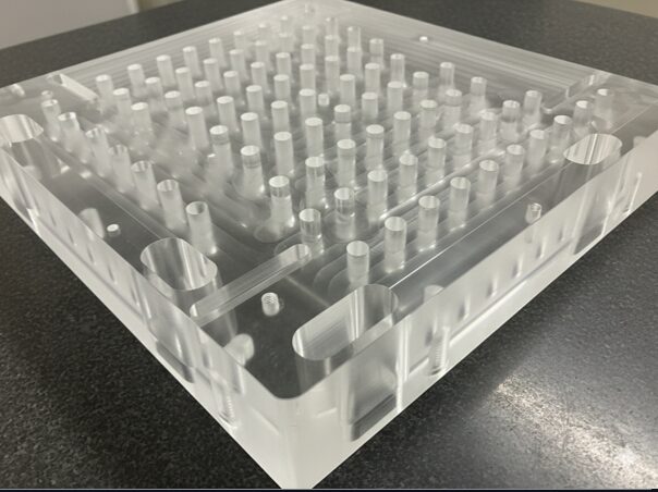 FA設備パレットの材質転換による生産性向上